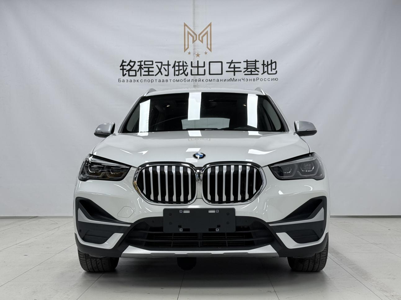BMW X1 2022, фото 2