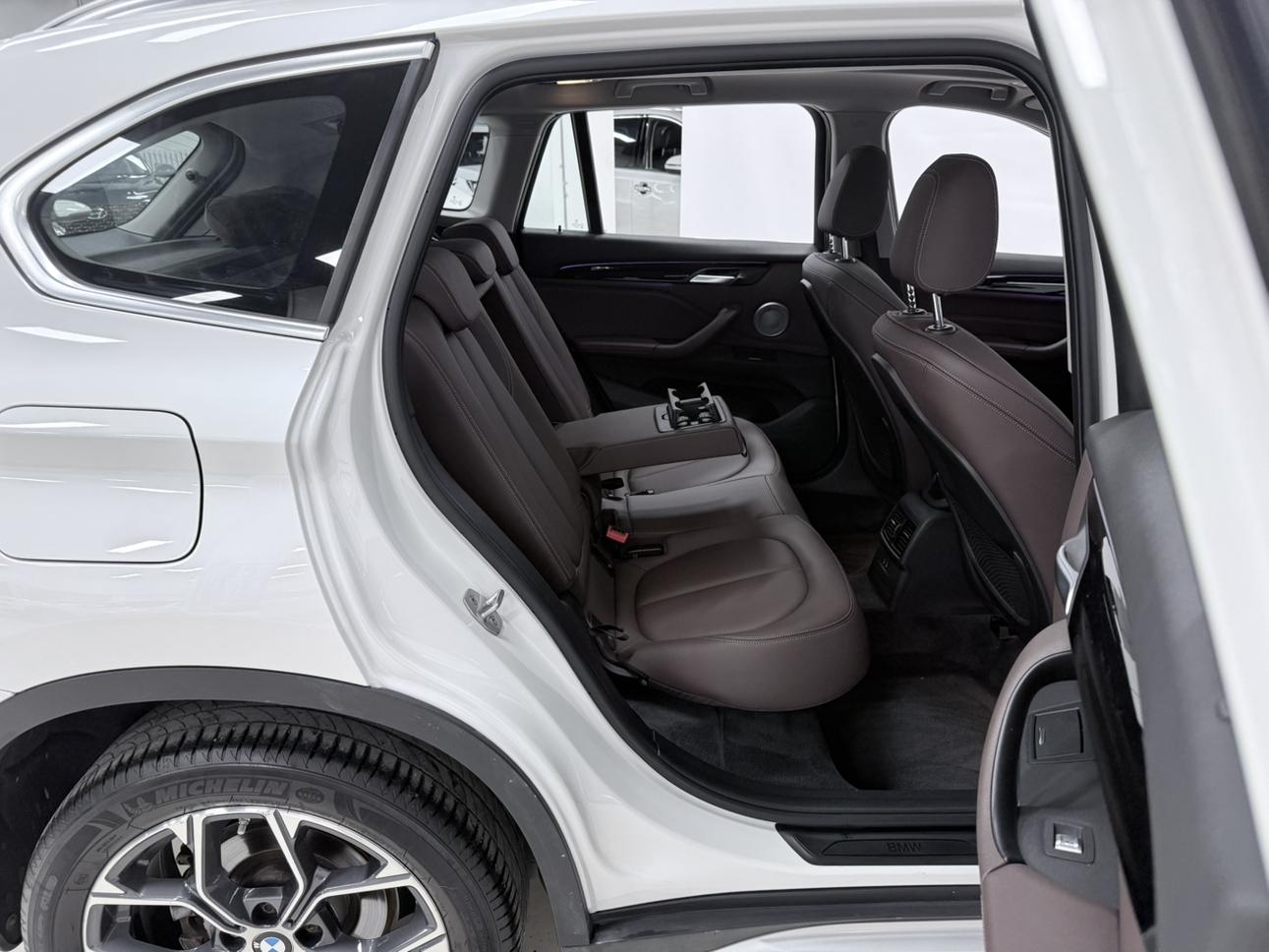 BMW X1 2022, фото 11