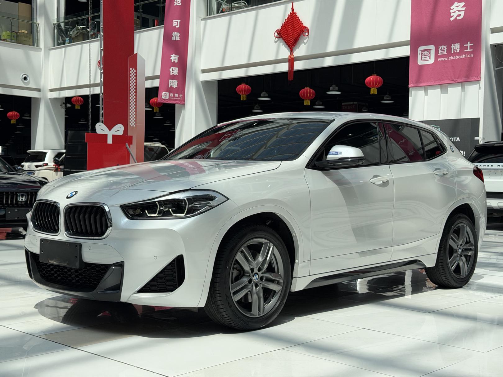 BMW X2 2022, 2 л турбо, робот (DCT), передний, пробег 52 000 км — авто из Китая с пробегом