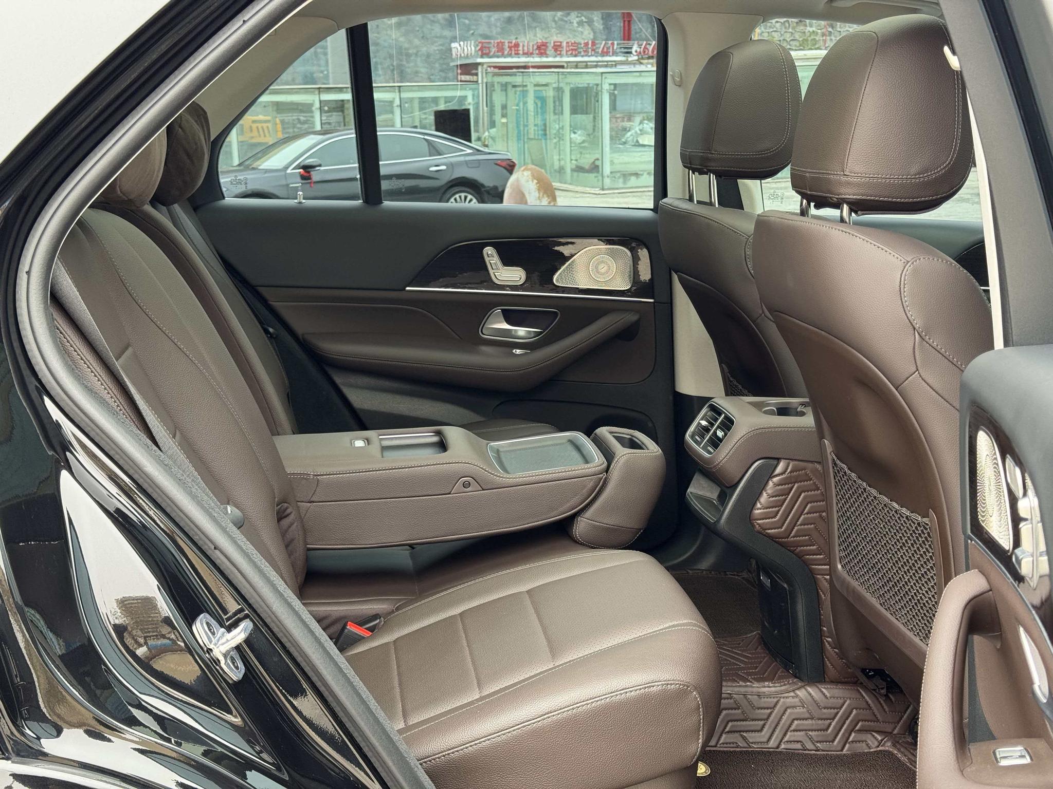 Mercedes-Benz GLE 2023, фото 13