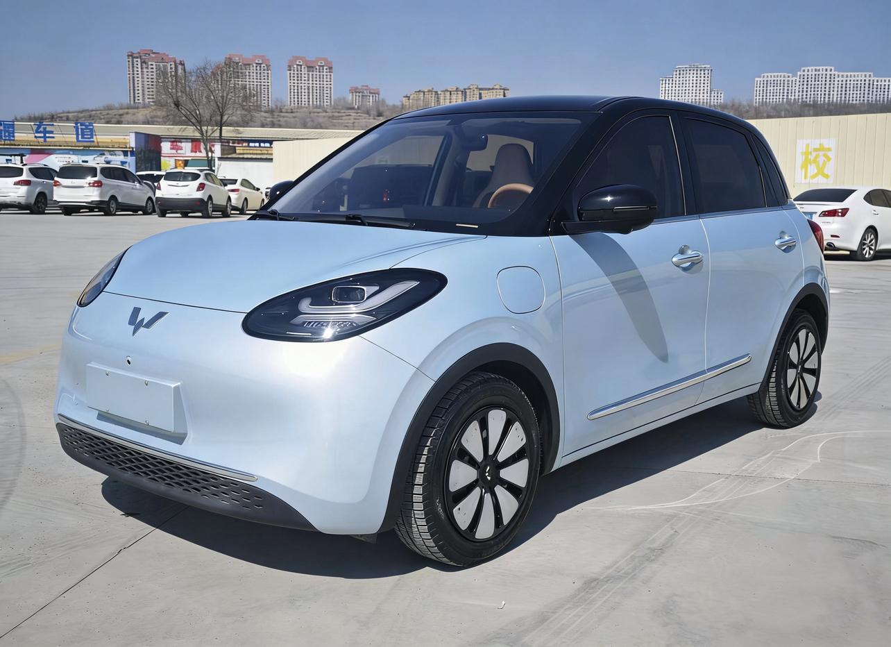 Wuling Bingo 2025, передний, пробег 10 000 км — авто из Китая с пробегом