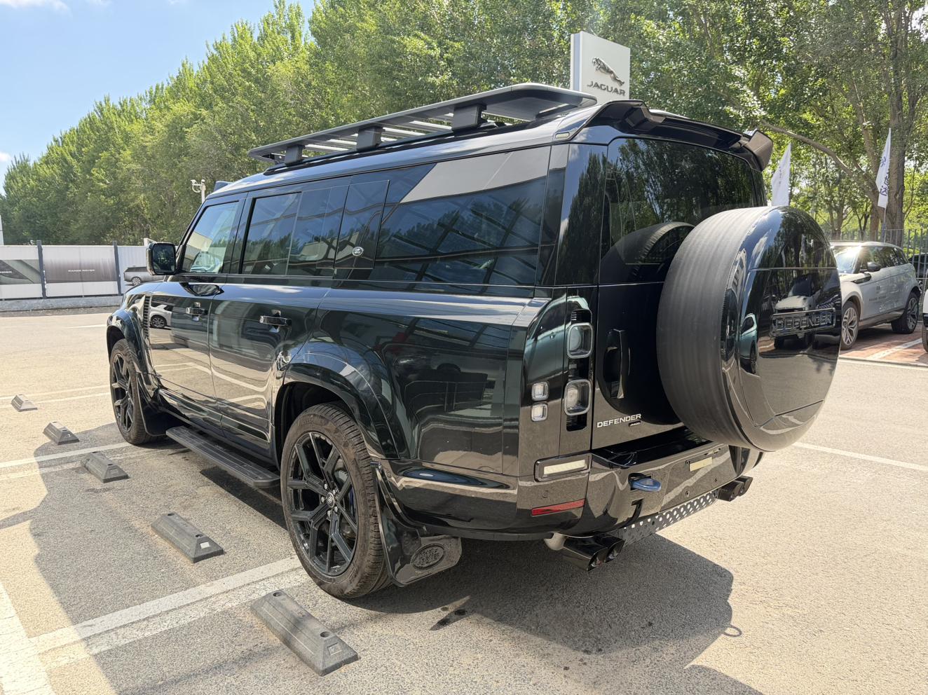 Land Rover Defender 2023, фото 5