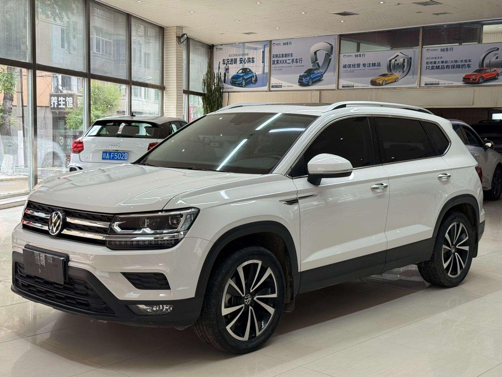 Volkswagen Tharu 2022, 1.4 л турбо, 7-ступенчатая двойное сцепление, Передний привод, пробег 33 000 км — авто из Китая с пробегом
