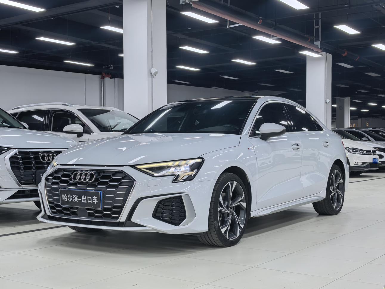Audi A3 2022, 1.4 л турбо, робот (DCT), передний, пробег 45 000 км — авто из Китая с пробегом