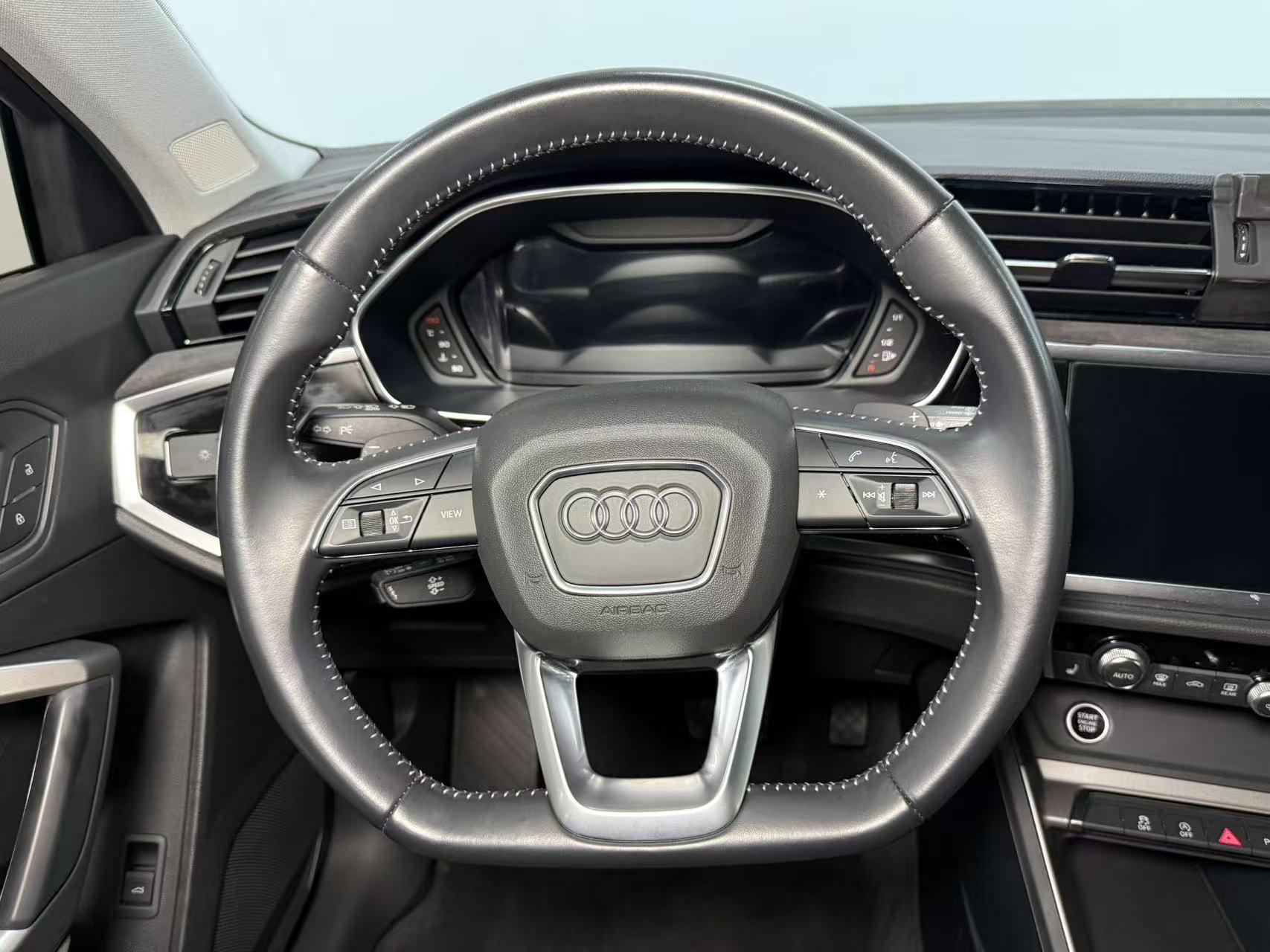 Audi Q3 2022, фото 12