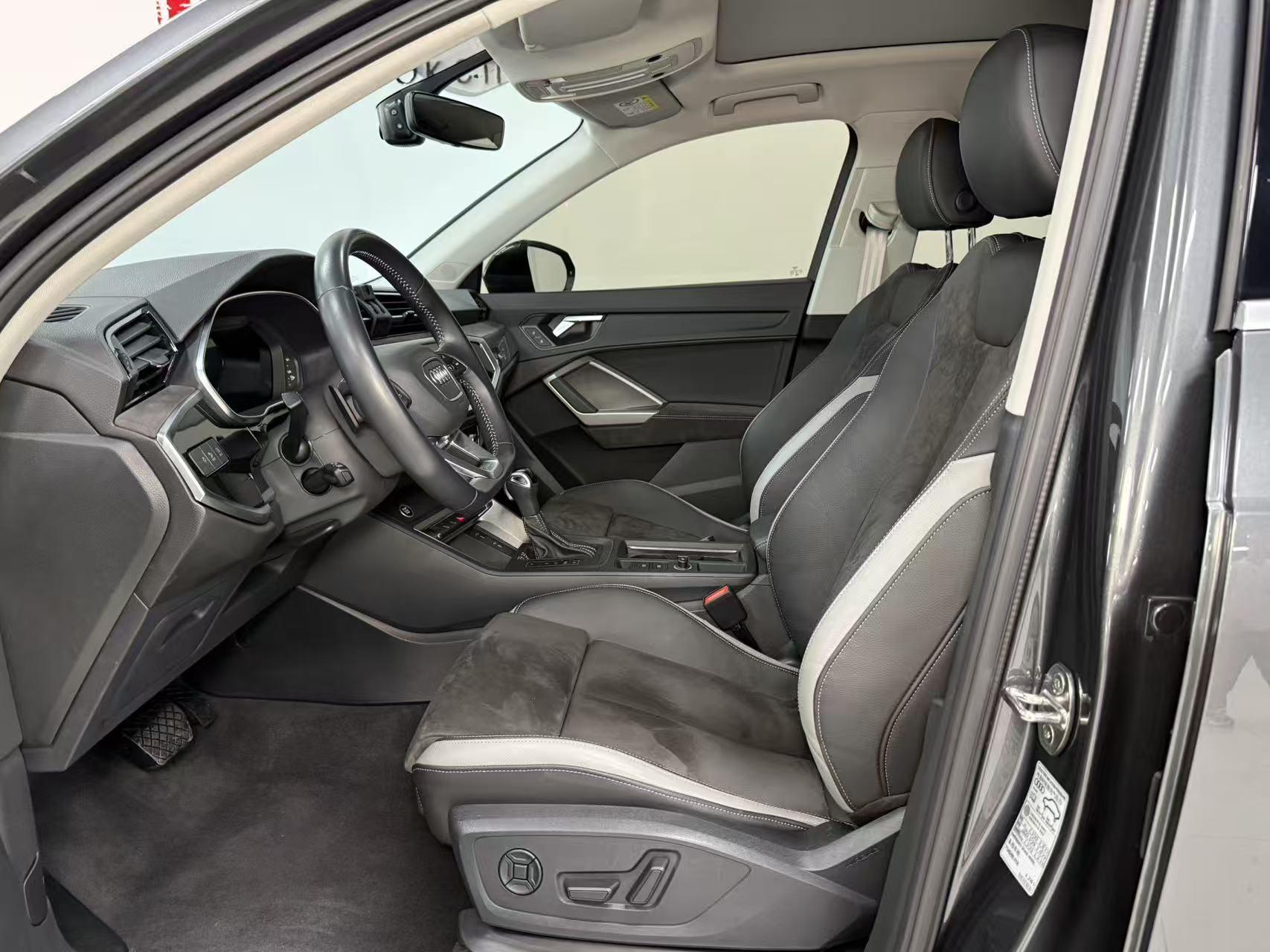 Audi Q3 2022, фото 13