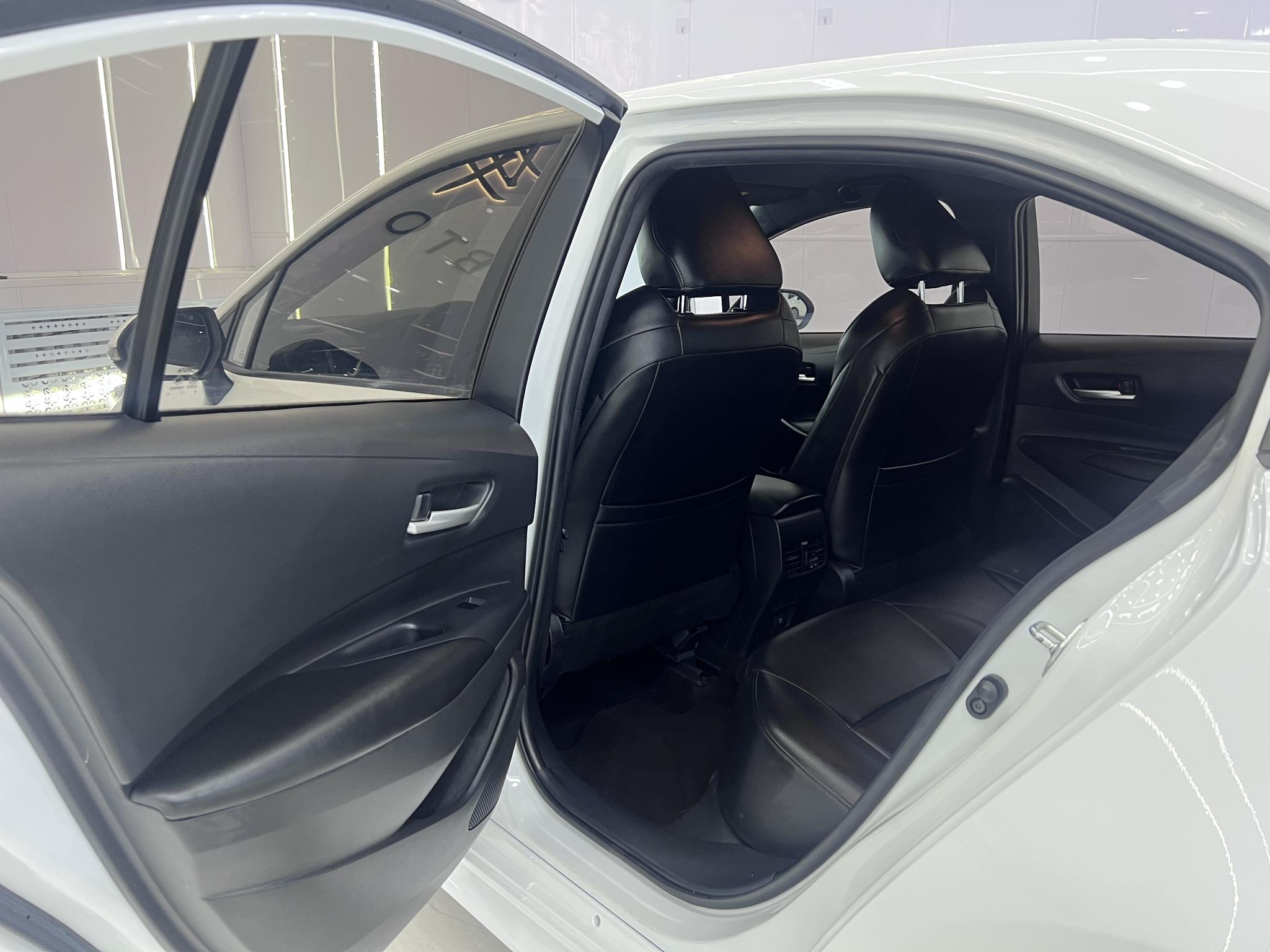 Toyota Corolla 2022, фото 13