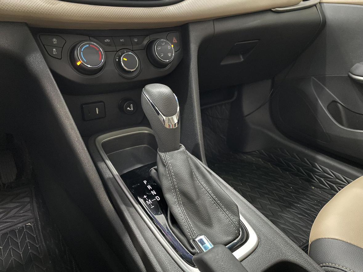 Chevrolet Onix 2022, фото 11