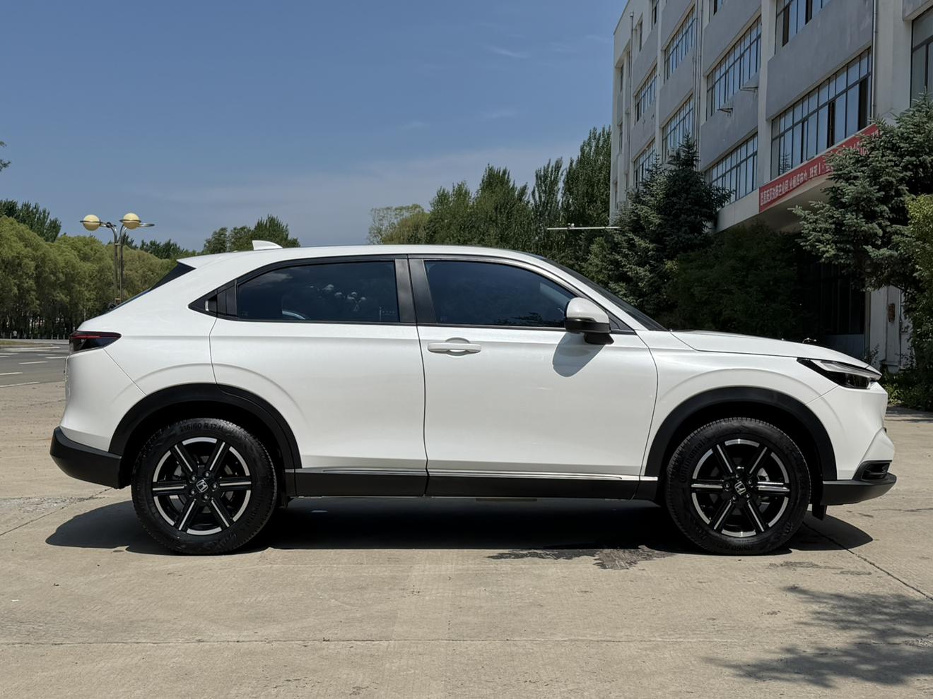Honda Vezel 2023, фото 4