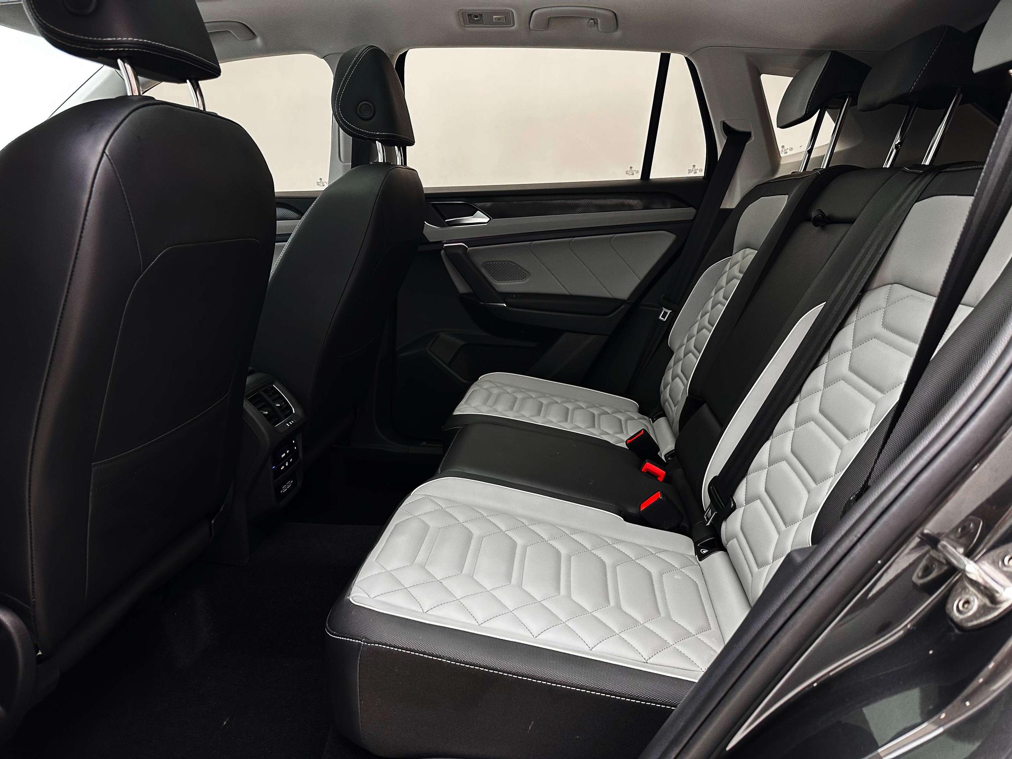 Volkswagen Tayron 2023, фото 15