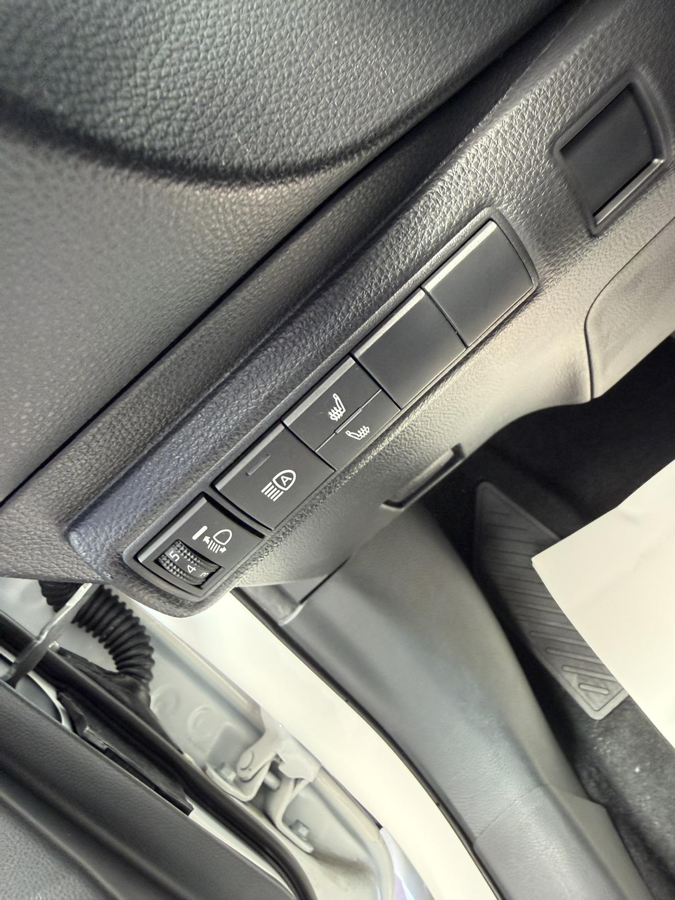 Toyota Corolla 2021, фото 14