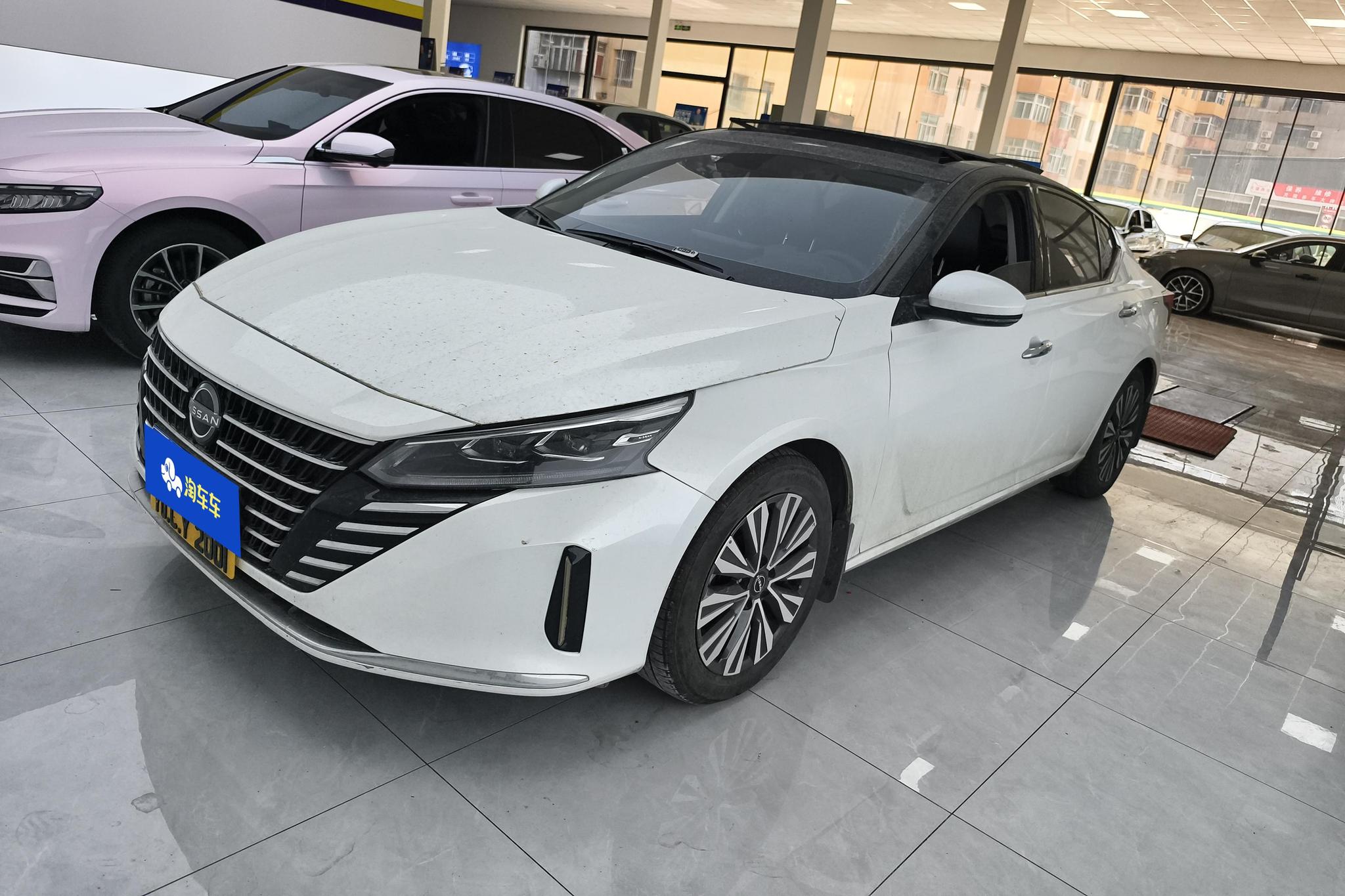 Nissan Teana 2022, 2 л, вариатор (CVT), передний, пробег 42 500 км — авто из Китая с пробегом