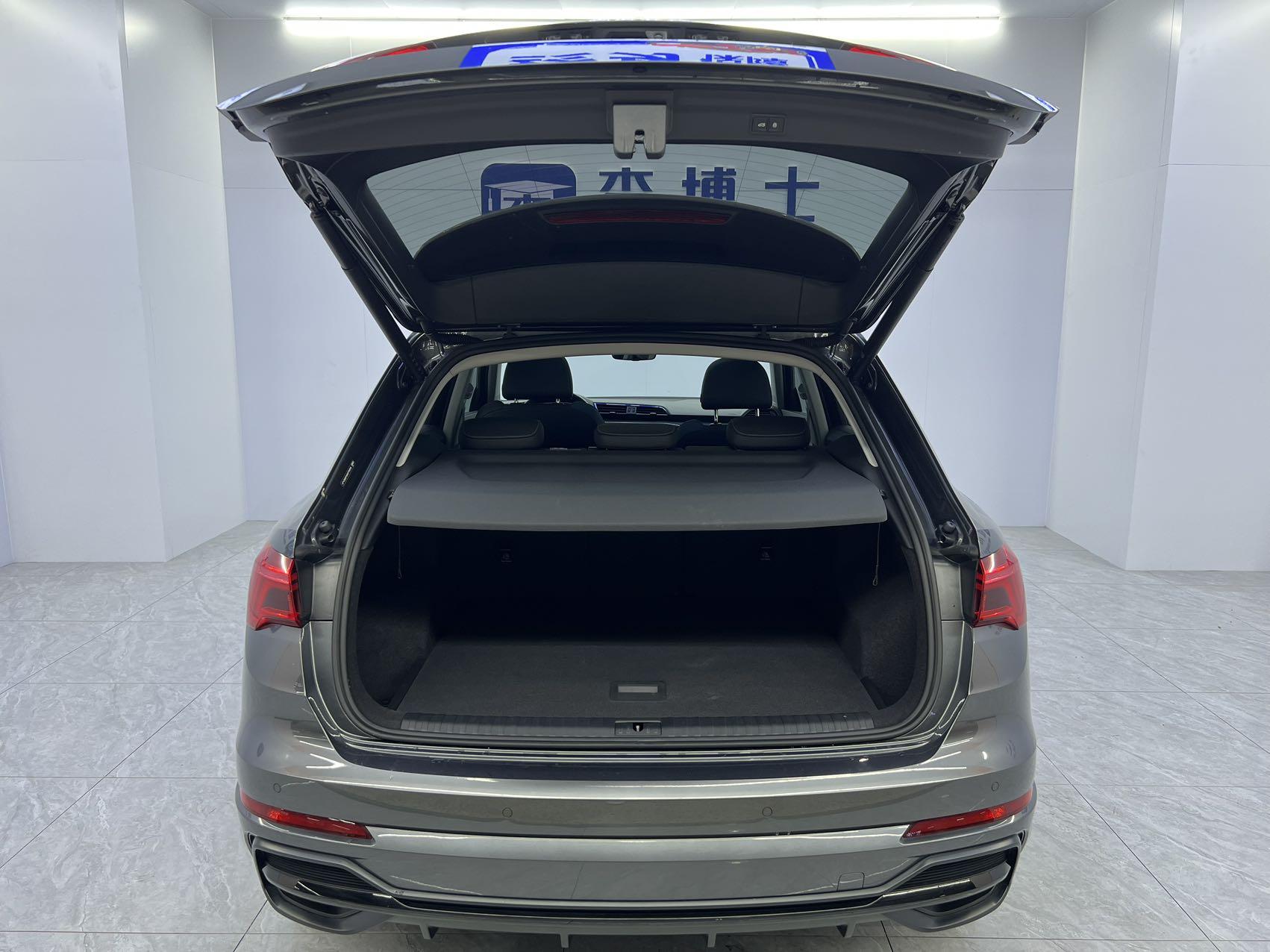 Audi Q3 2023, фото 17