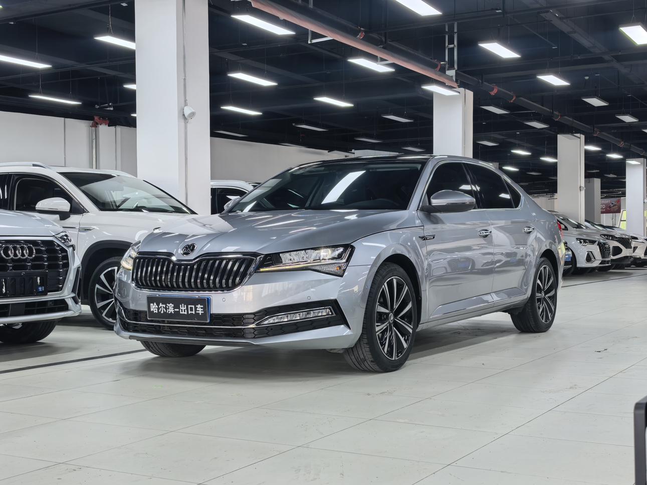 Skoda Superb 2023, 1.4 л турбо, робот (DCT), передний, пробег 27 000 км — авто из Китая с пробегом