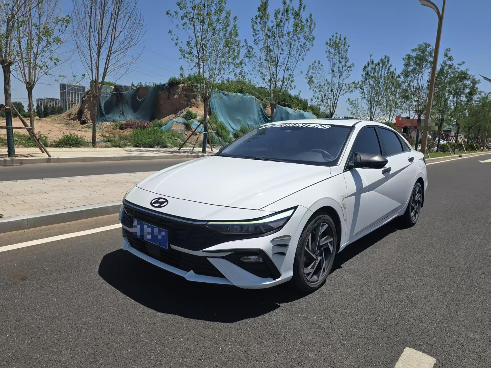 Hyundai Elantra 2023, 1.5 л, вариатор (CVT), передний, пробег 21 000 км — авто из Китая с пробегом