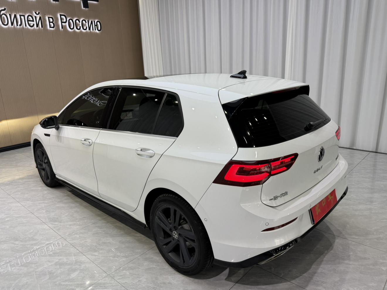 Volkswagen Golf 2023, фото 6