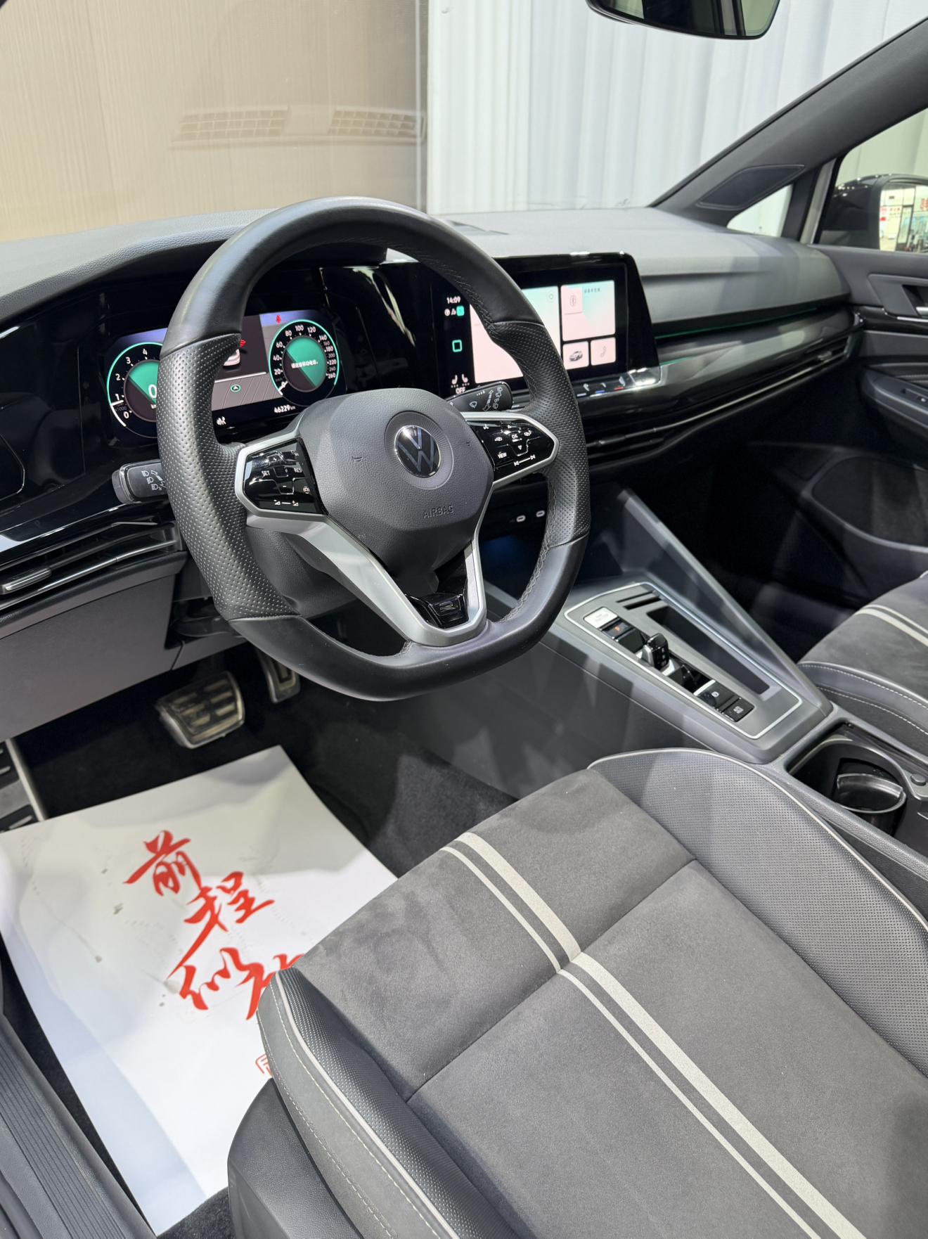Volkswagen Golf 2023, фото 7