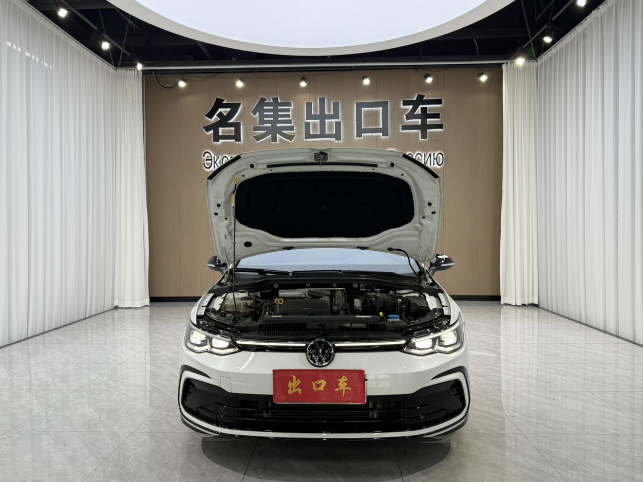 Volkswagen Golf 2023, фото 16