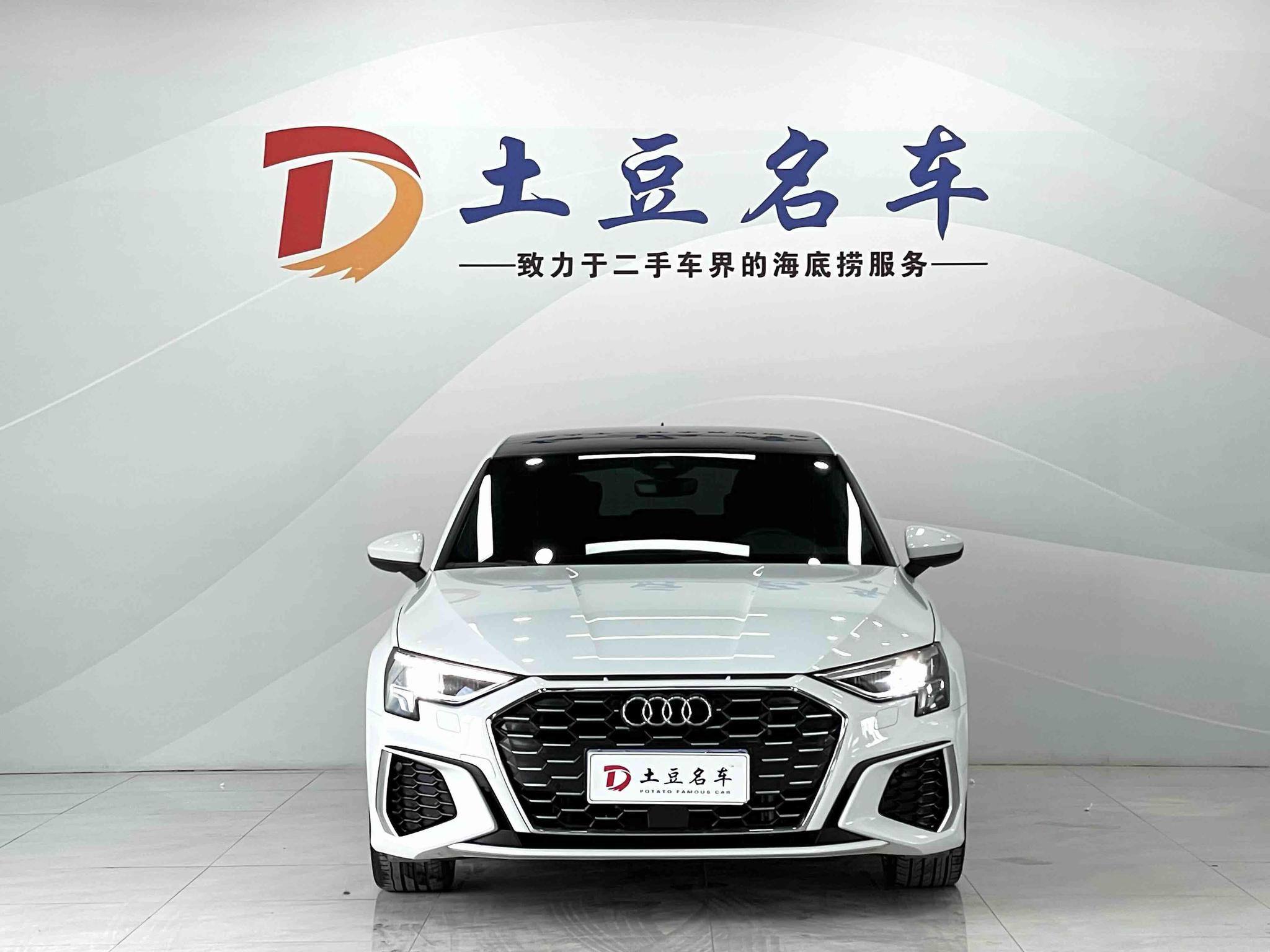 Audi A3 2023, фото 2