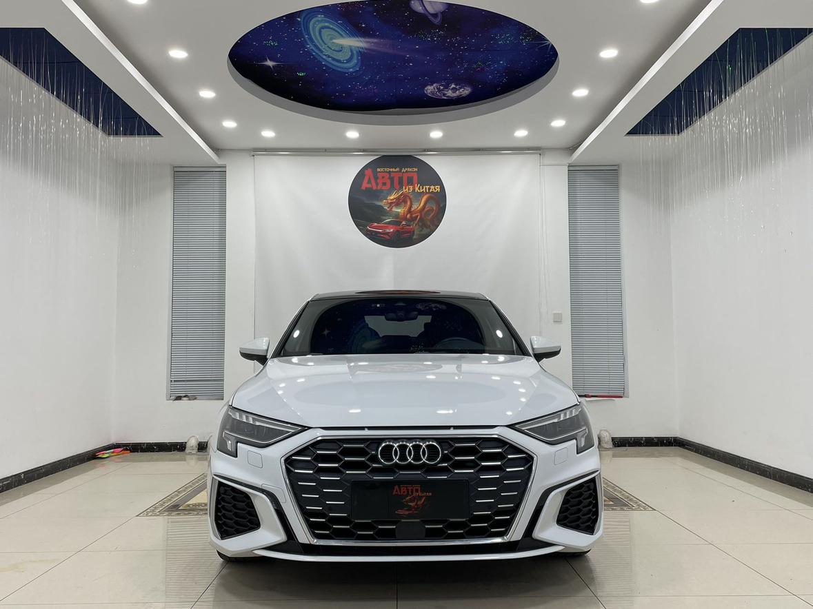 Audi A3 2021, фото 2