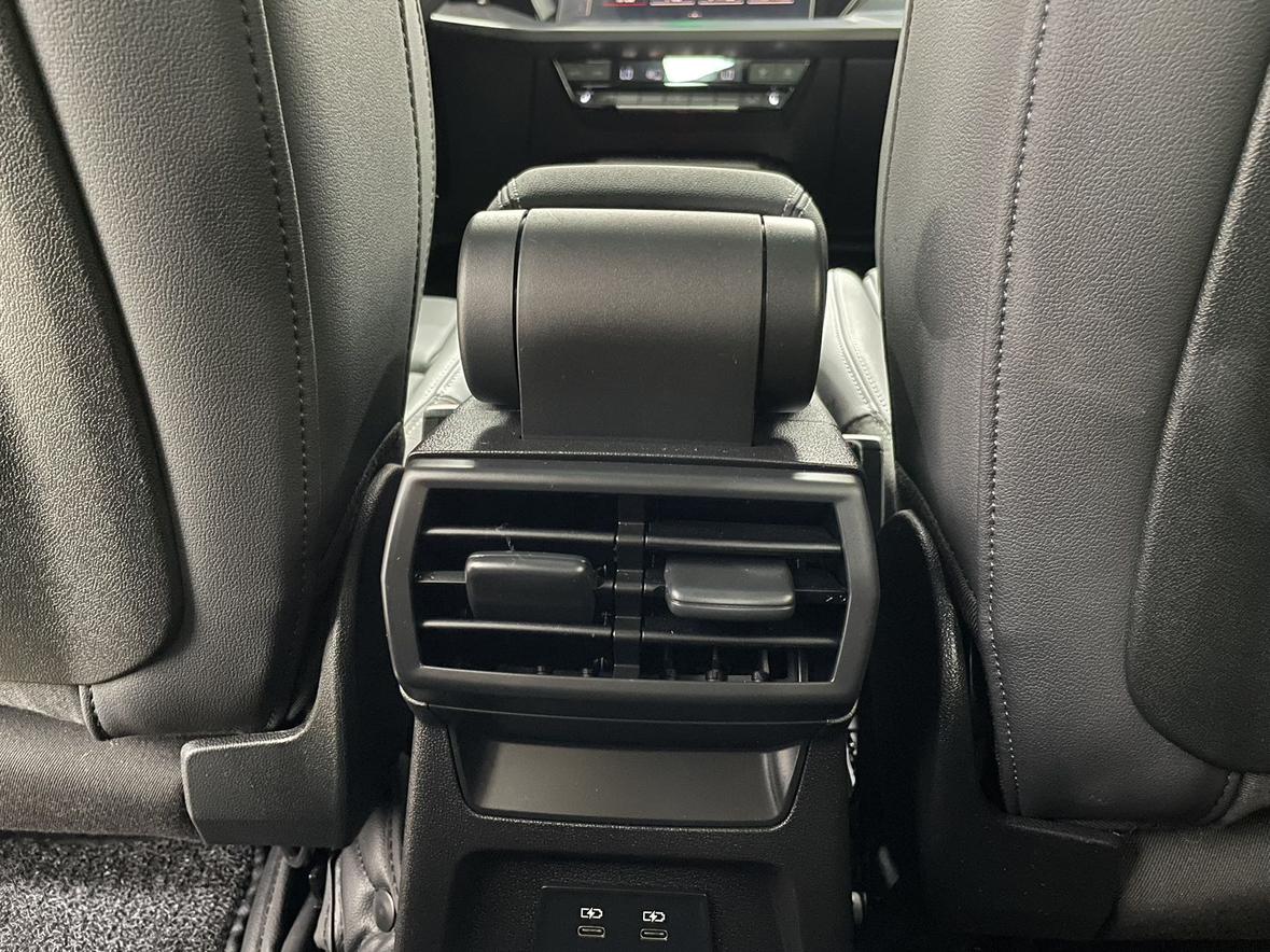 Audi A3 2021, фото 14