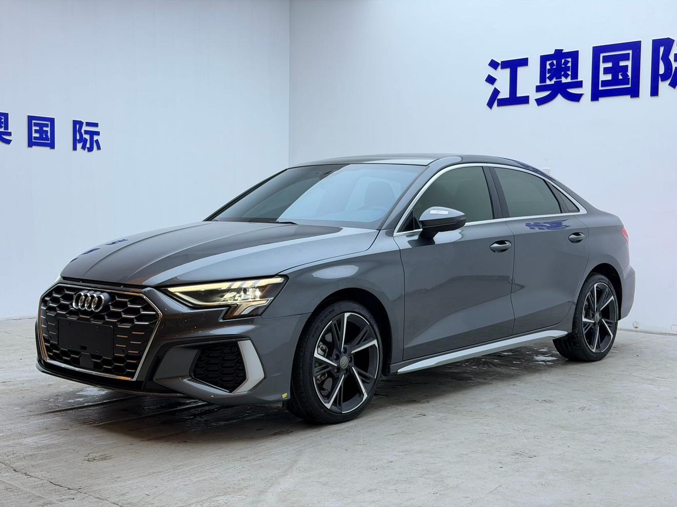 Audi A3 2021, 1.4 л турбо, робот (DCT), передний, пробег 46 000 км — авто из Китая с пробегом