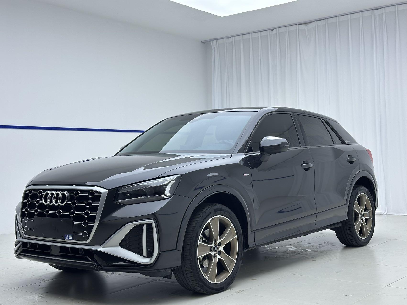 Audi Q2L 2022, 1.4 л турбо, робот (DCT), передний, пробег 46 000 км — авто из Китая с пробегом