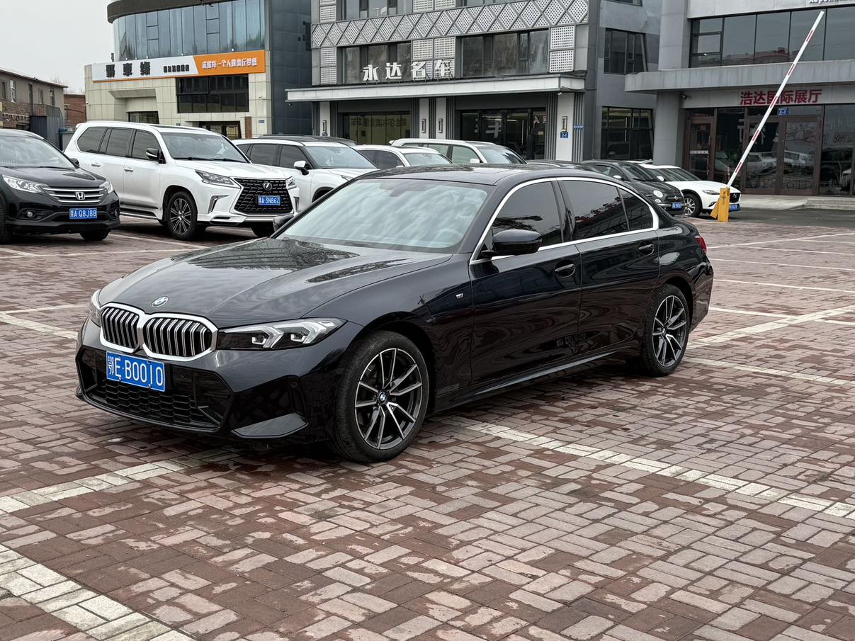 BMW 3 2023, 2 л турбо, автомат, задний, пробег 56 000 км — авто из Китая с пробегом