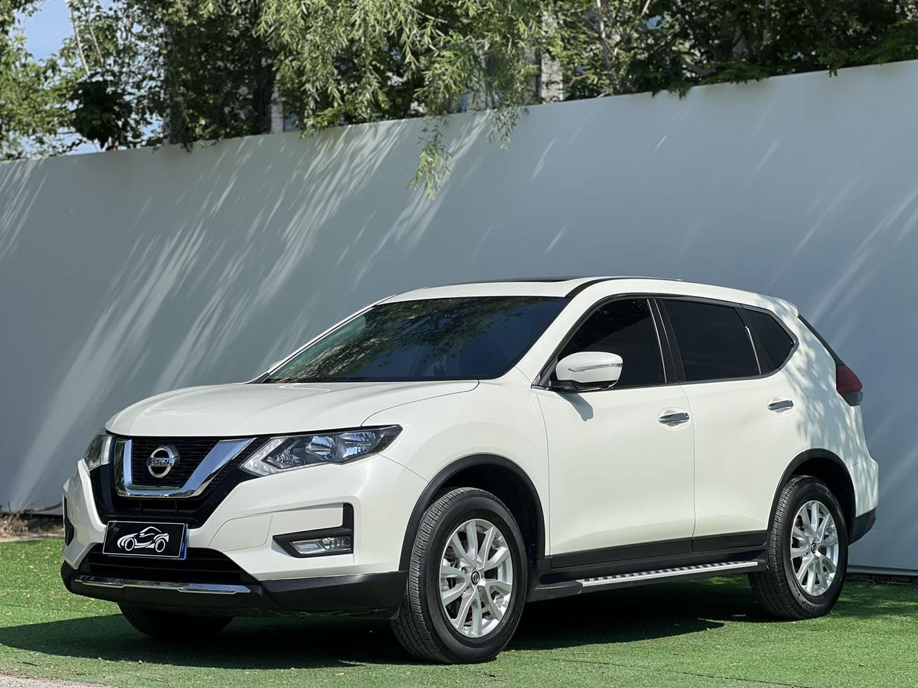 Nissan X-Trail 2022, 2 л, вариатор (CVT), передний, пробег 62 000 км — авто из Китая с пробегом