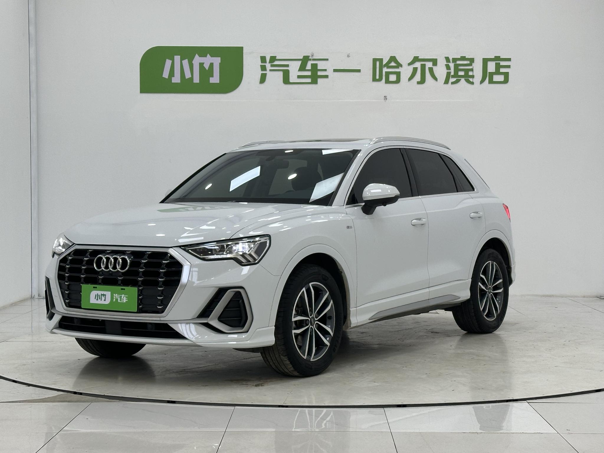 Audi Q3 2023, 1.4 л турбо, робот (DCT), передний, пробег 24 000 км — авто из Китая с пробегом