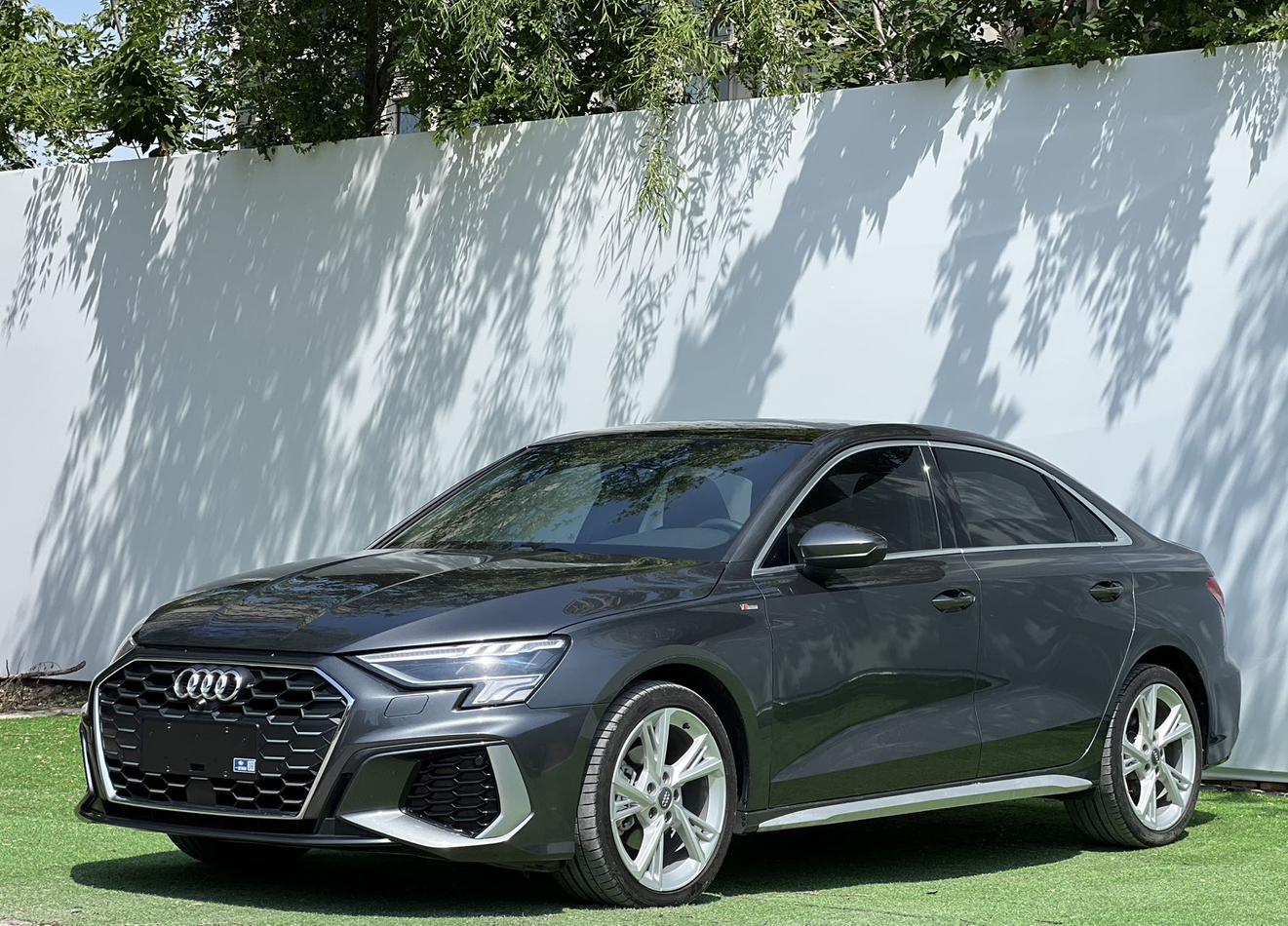 Audi A3 2022, 1.4 л турбо, робот (DCT), передний, пробег 55 000 км — авто из Китая с пробегом