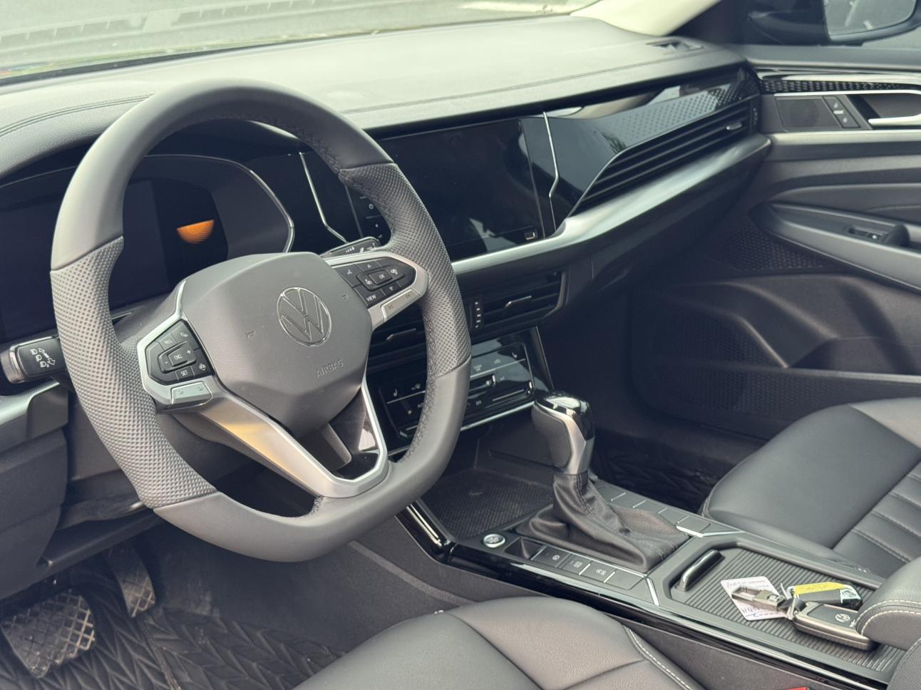 Volkswagen Passat 2023, фото 9