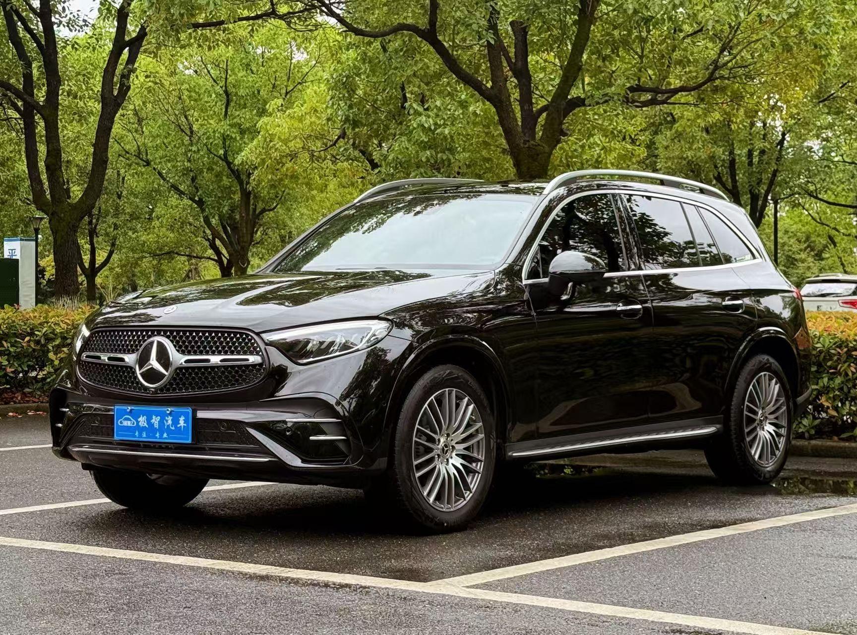 Mercedes-Benz GLC 2024, 2 л турбо, автомат, полный, пробег 30 000 км — авто из Китая с пробегом