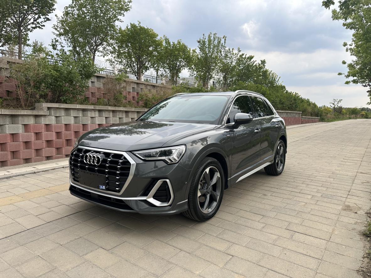 Audi Q3 2022, 1.4 л турбо, робот (DCT), передний, пробег 36 000 км — авто из Китая с пробегом