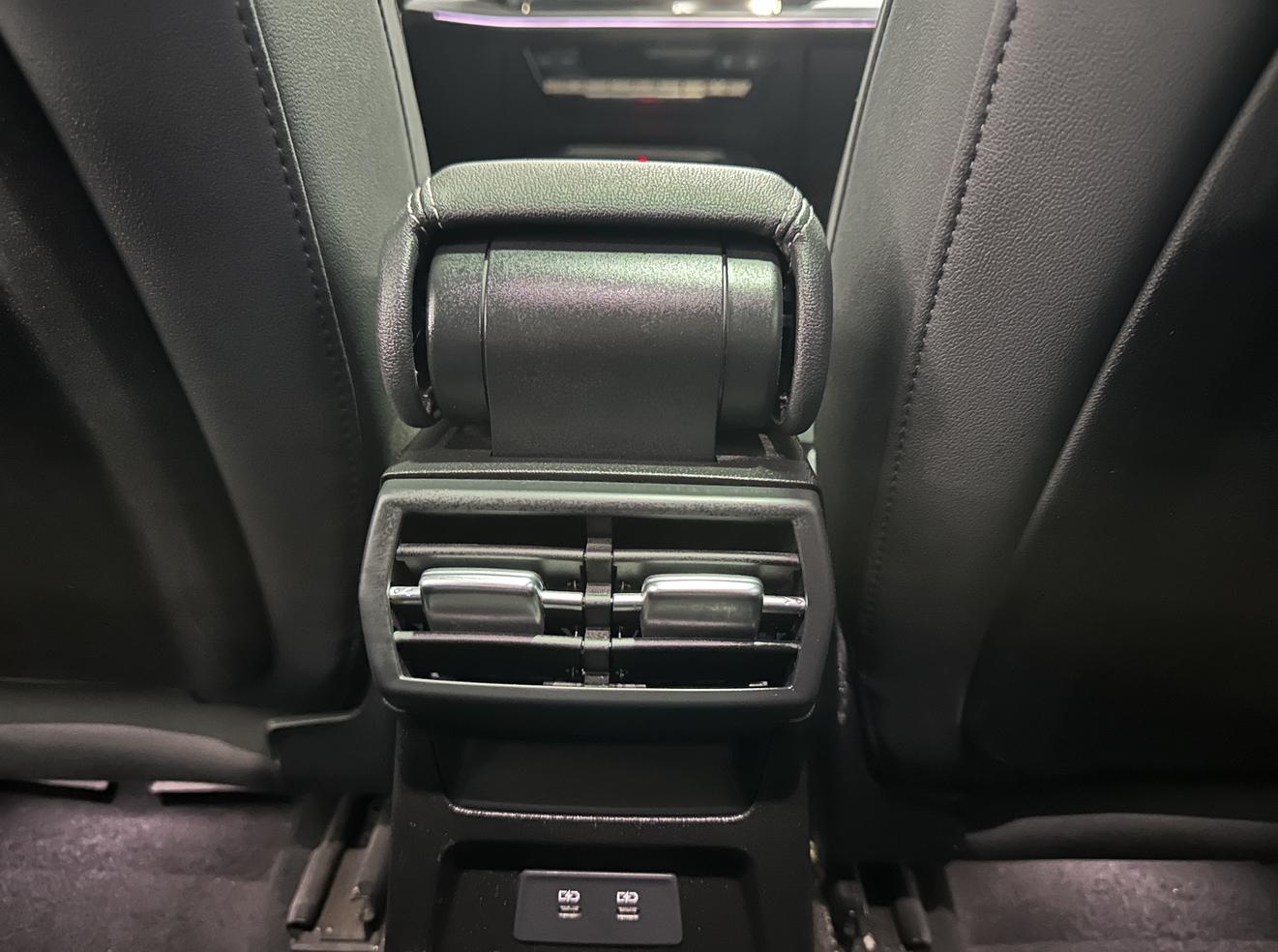 Audi A3 2023, фото 17