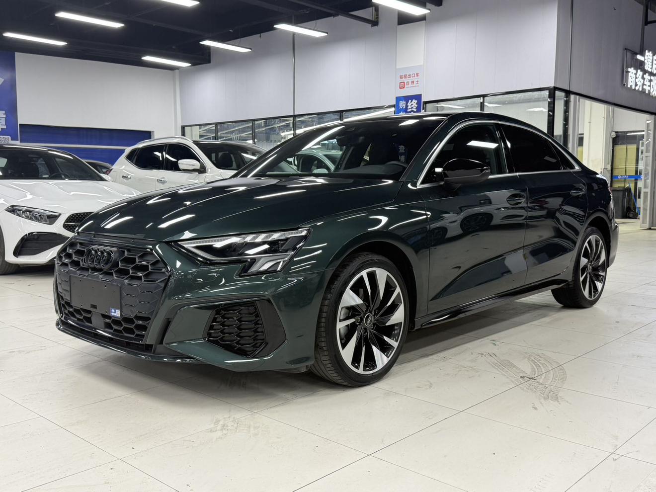 Audi A3 2022, 1.4 л турбо, робот (DCT), передний, пробег 33 000 км — авто из Китая с пробегом