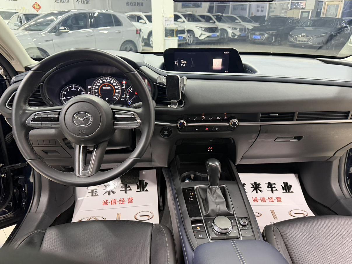 Mazda CX-30 2021, фото 17