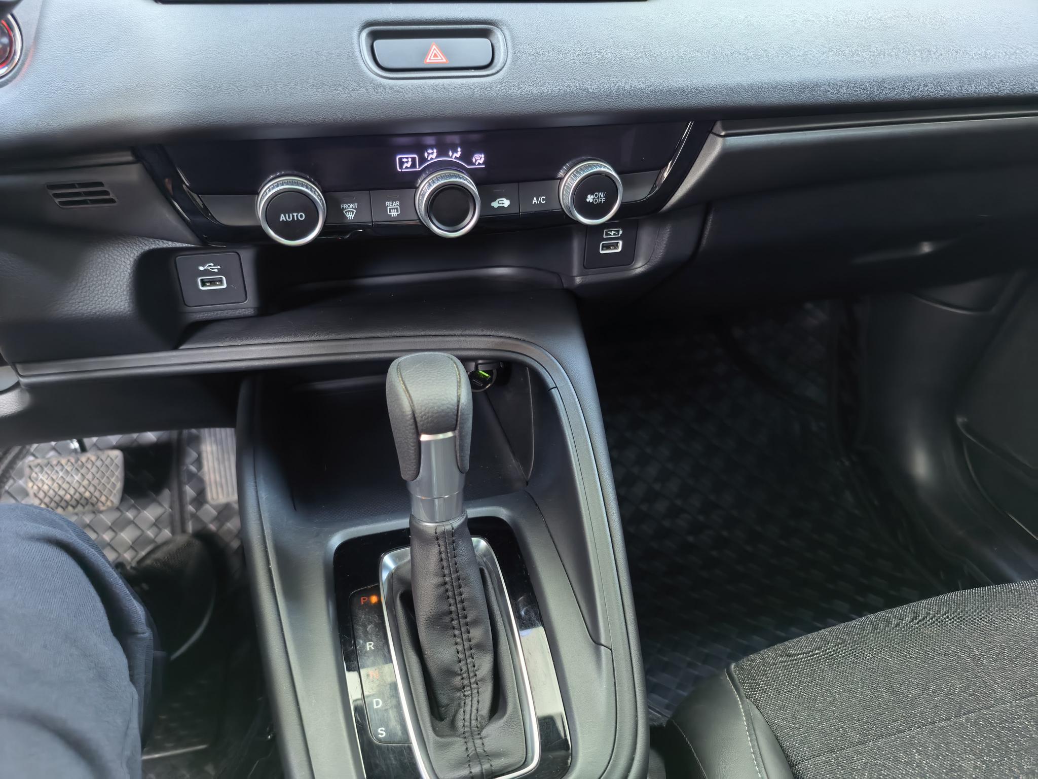 Honda Vezel 2023, фото 15