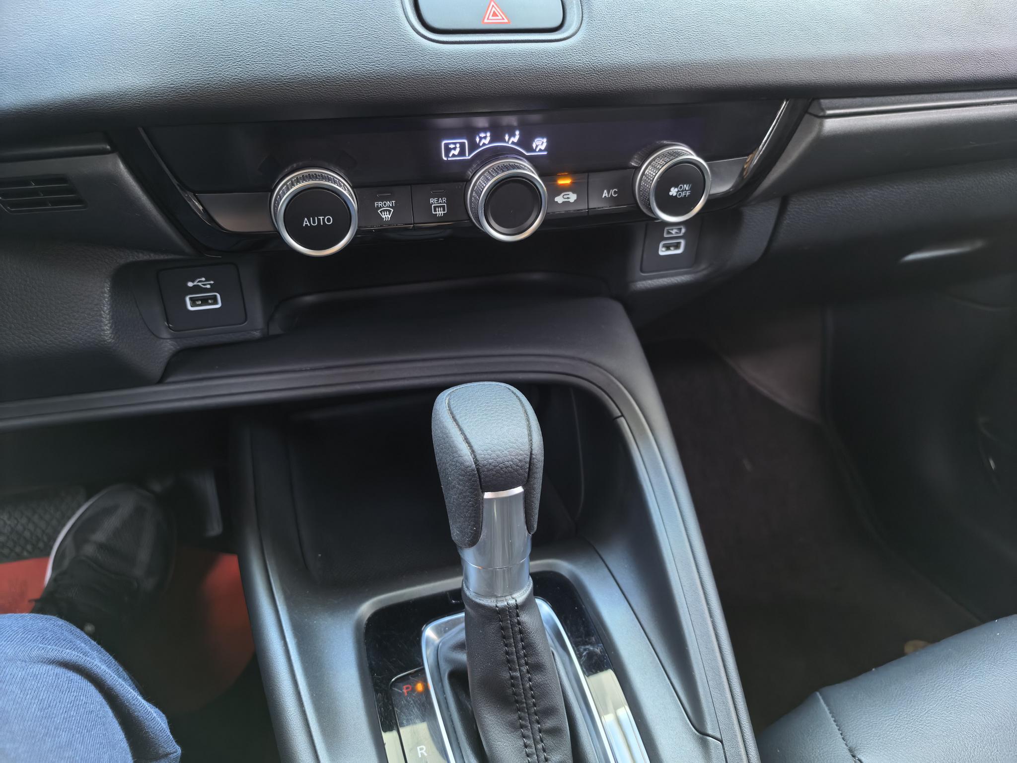 Honda Vezel 2023, фото 15