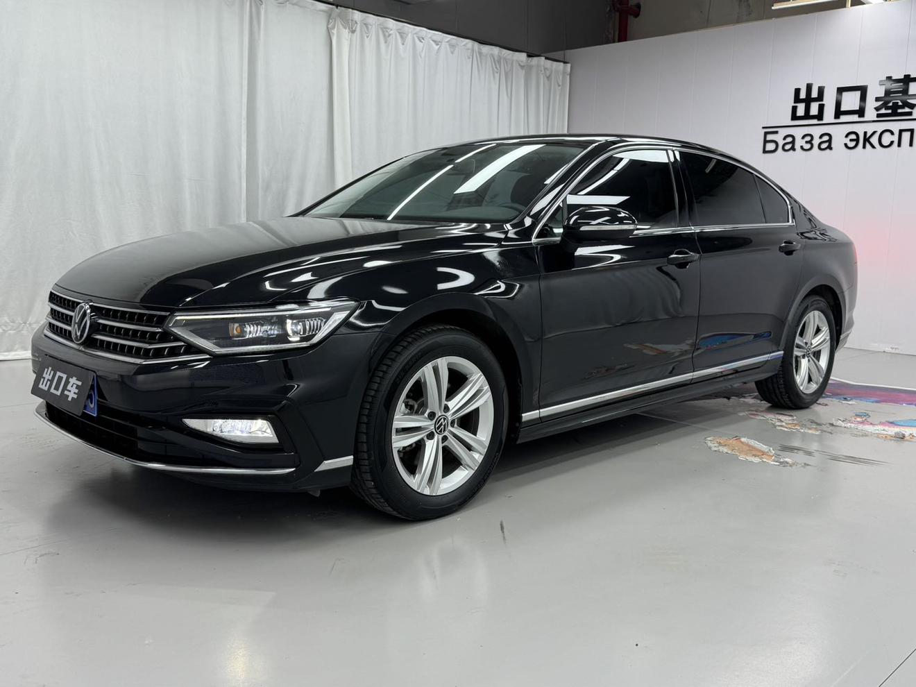 Volkswagen Passat 2023, 1.4 л турбо, робот (DCT), передний, пробег 9 000 км — авто из Китая с пробегом