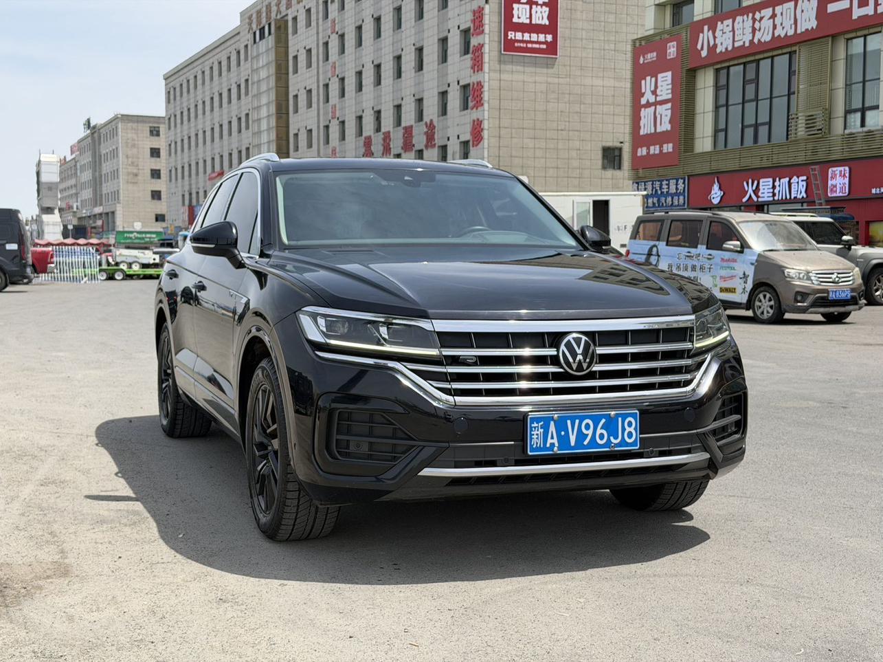 Volkswagen Touareg 2022, фото 3