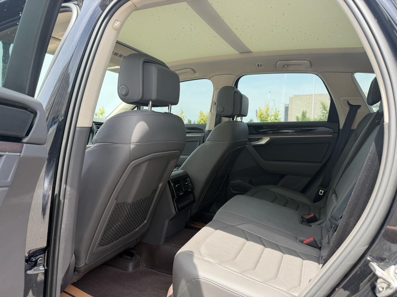 Volkswagen Touareg 2022, фото 6