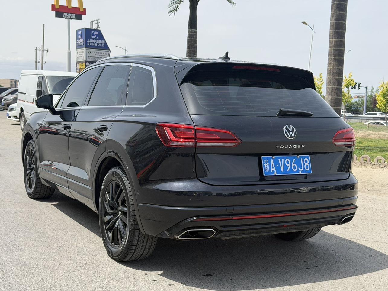Volkswagen Touareg 2022, фото 7