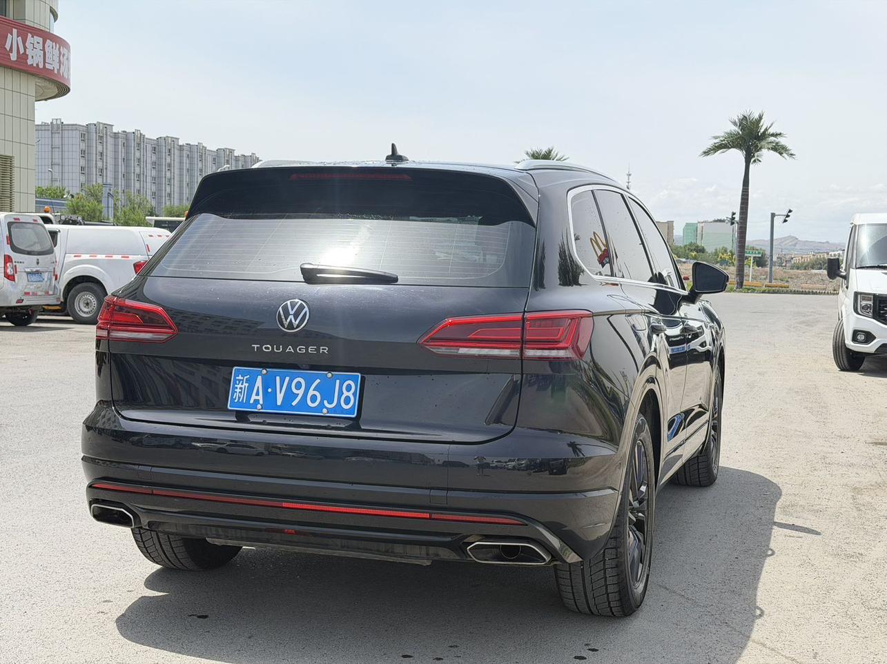Volkswagen Touareg 2022, фото 8
