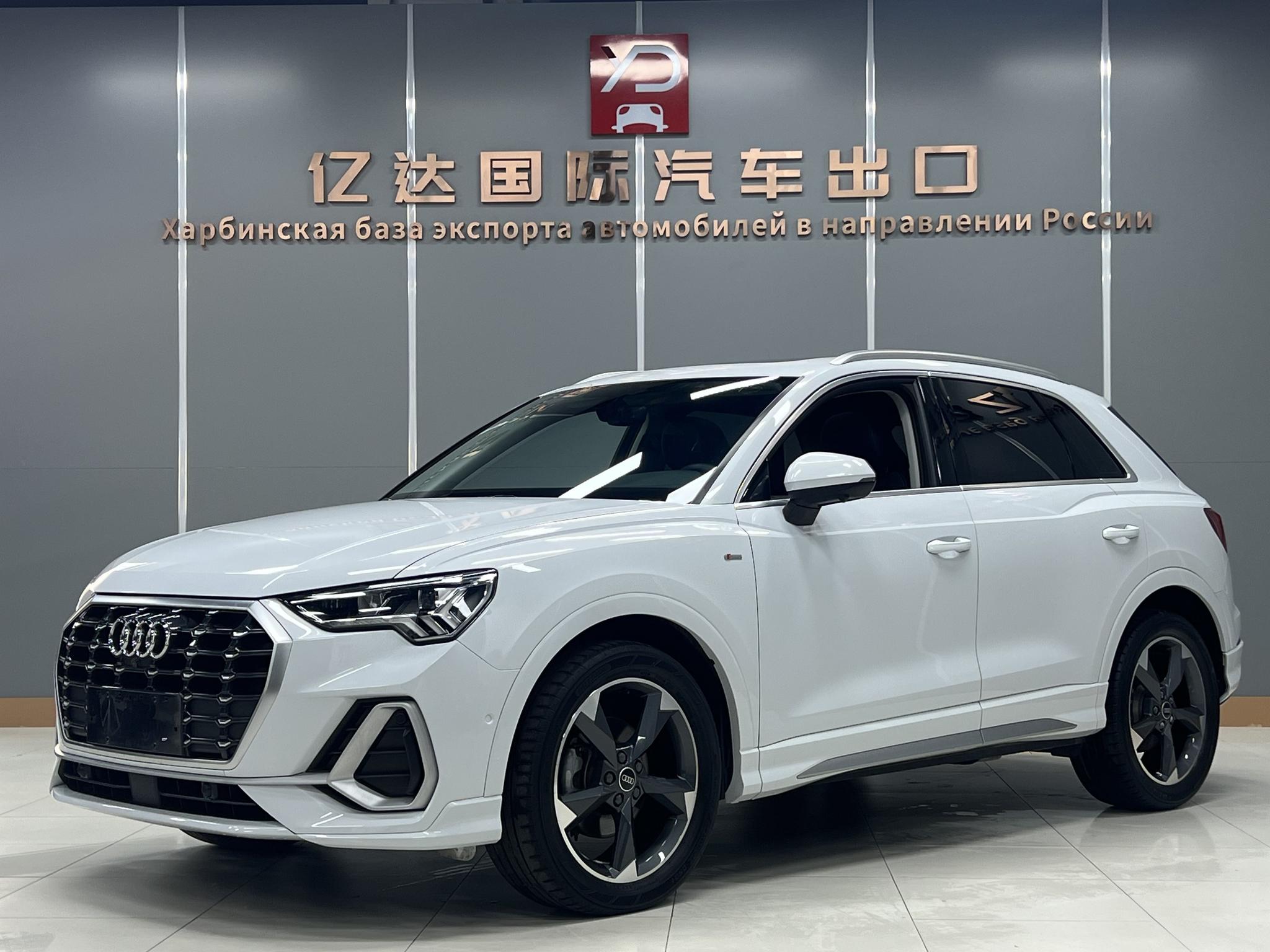 Audi Q3 2022, 1.4 л турбо, робот (DCT), передний, пробег 62 000 км — авто из Китая с пробегом