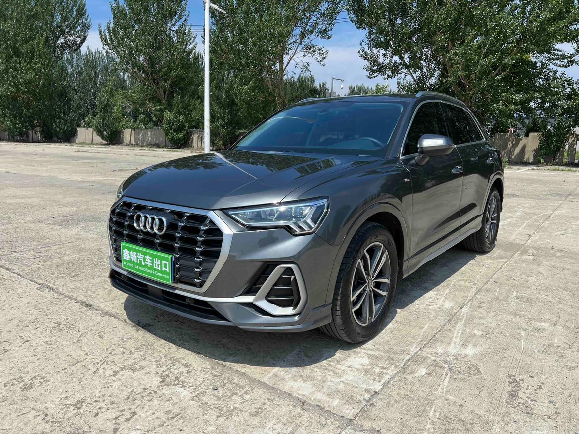 Audi Q3 2022, 1.4 л турбо, робот (DCT), передний, пробег 49 000 км — авто из Китая с пробегом