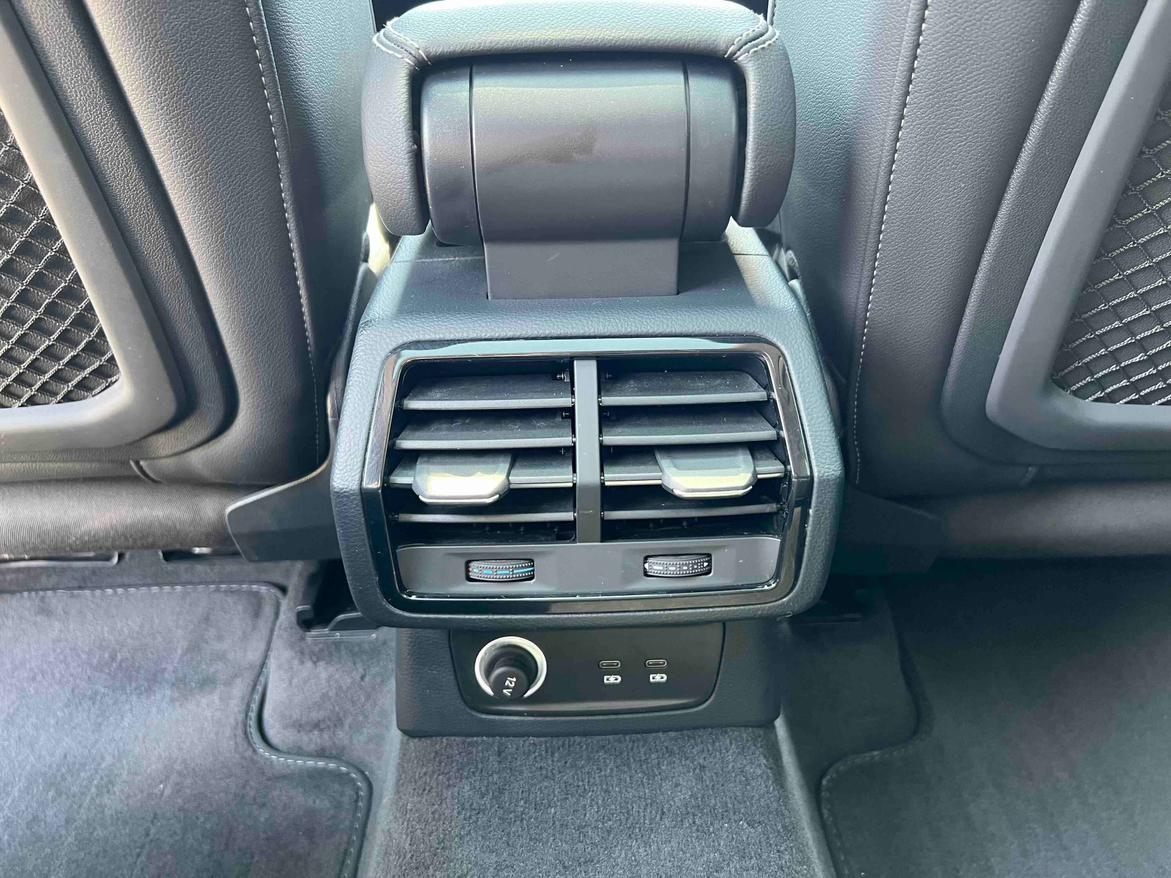 Audi Q3 2022, фото 17