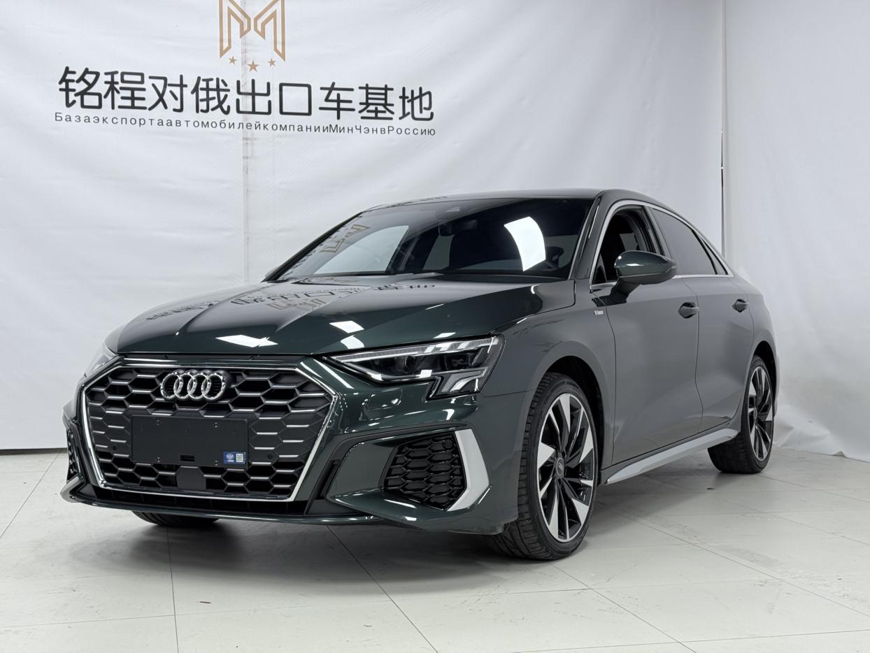 Audi A3 2022, 1.4 л турбо, робот (DCT), передний, пробег 37 000 км — авто из Китая с пробегом