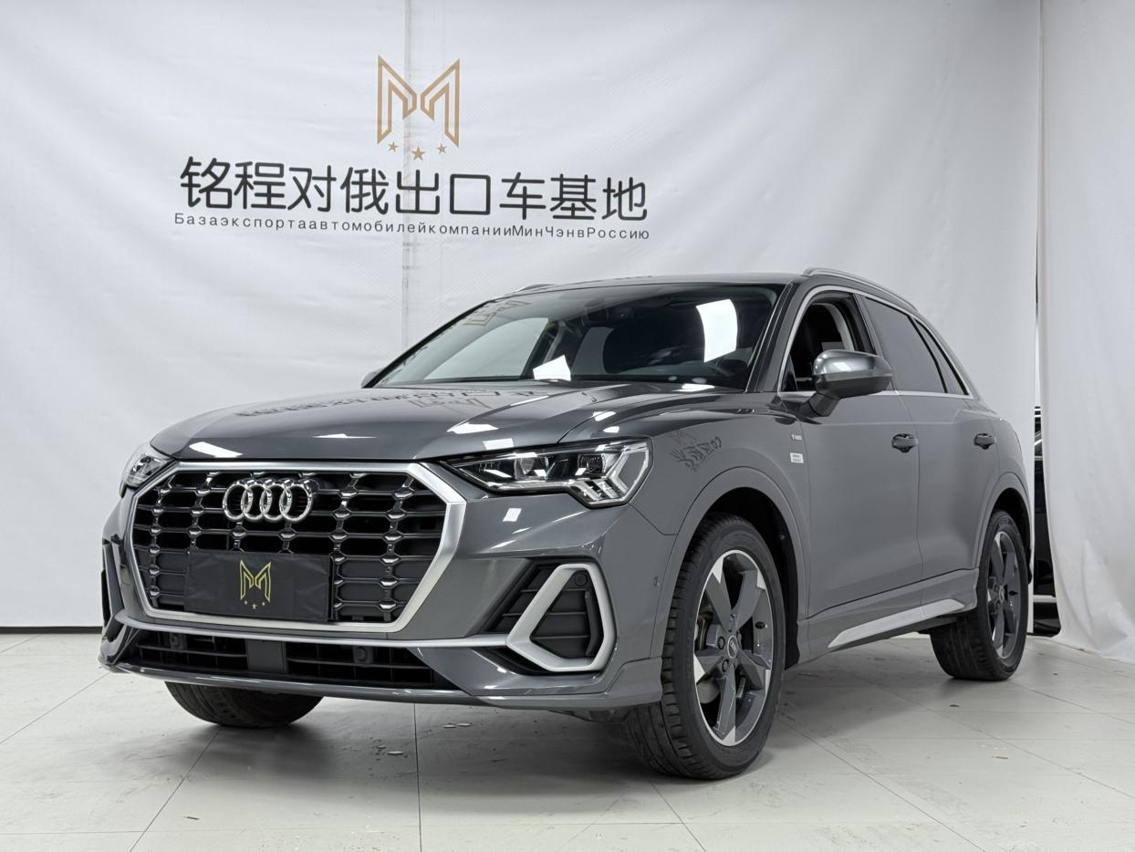 Audi Q3 2022, 1.4 л турбо, робот (DCT), передний, пробег 44 000 км — авто из Китая с пробегом