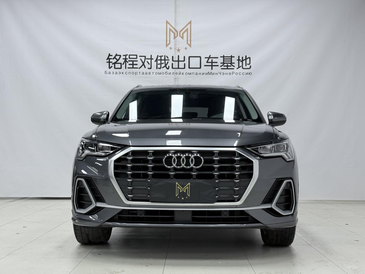 Audi Q3 2022, фото 2